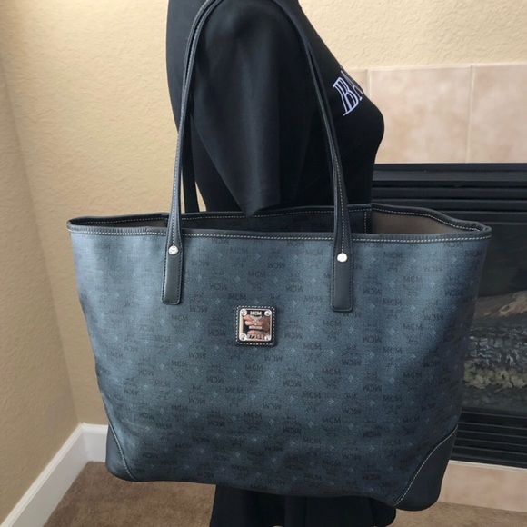 COPY - Authentic MCM Tote Bag - Picture 6 of 11